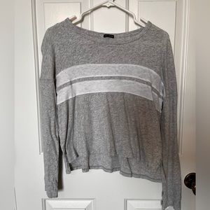 Abercrombie & Fitch - Size S - gray with white stripes long sleeve crop